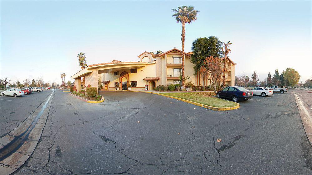 Quality Inn & Suites Bakersfield Exterior foto